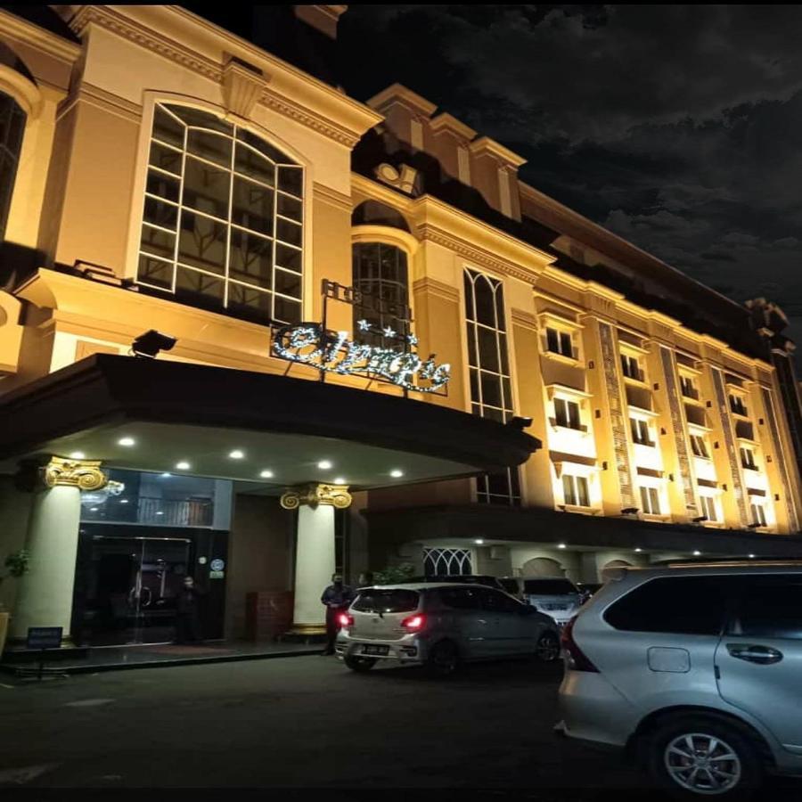 Olympic Hotel Jacarta Exterior foto